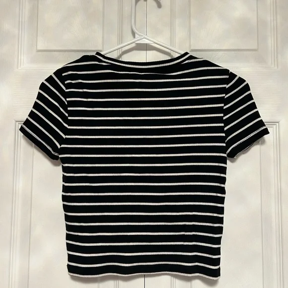 H&M Black and White Striped Top - Picture 2 of 3
